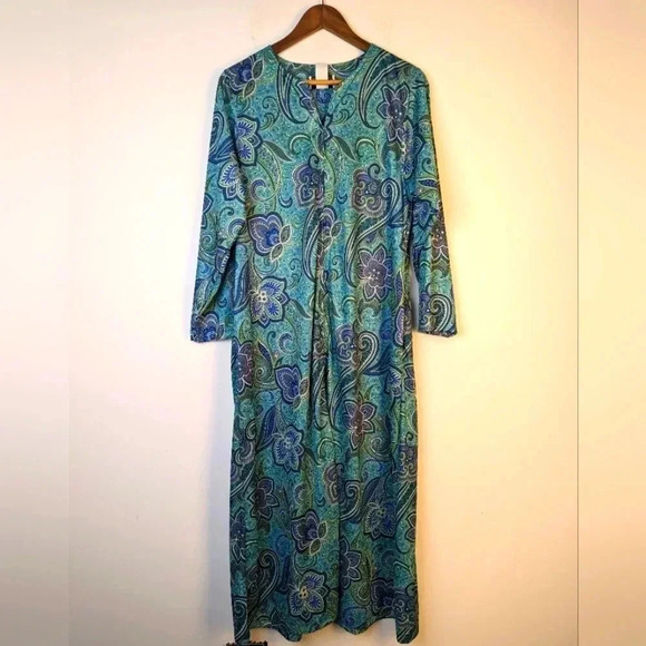 Paisley Robe - Medium - Picture 1 of 4